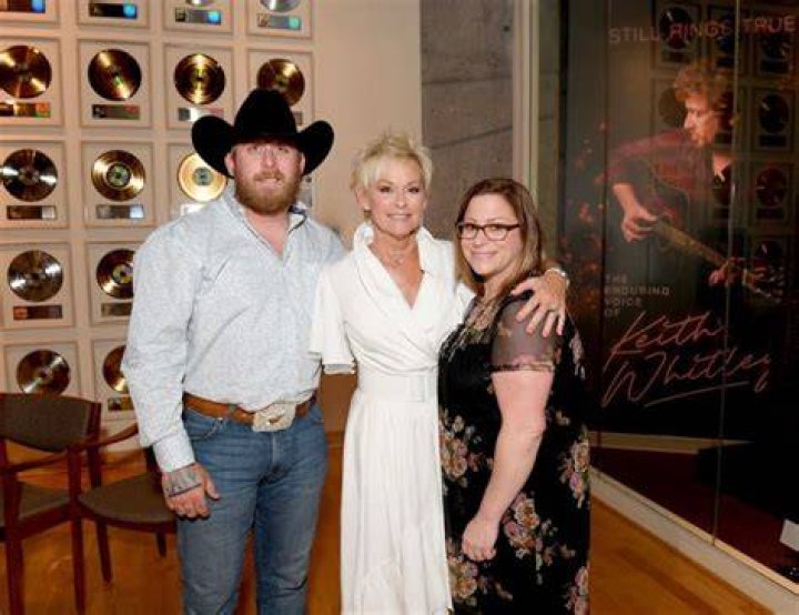 Keith Whitley Bio, Son, Wife, Daughter, Family, Cause Of Death