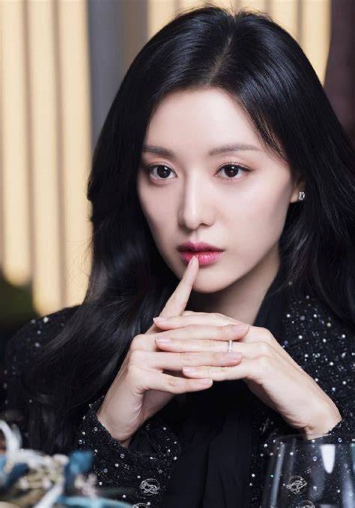 Kim Ji Won's Relationship Status And Future Prospects: A Comprehensive Overview
