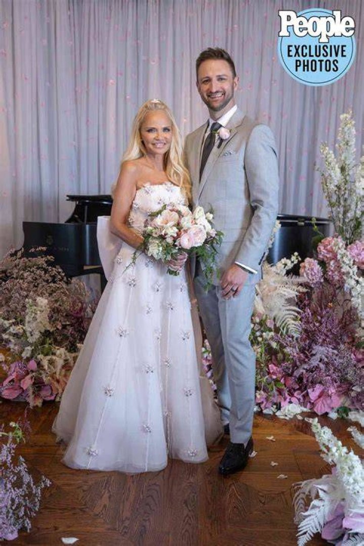 Kristen Chenoweth is Married! Page 2 Blogs & Forums