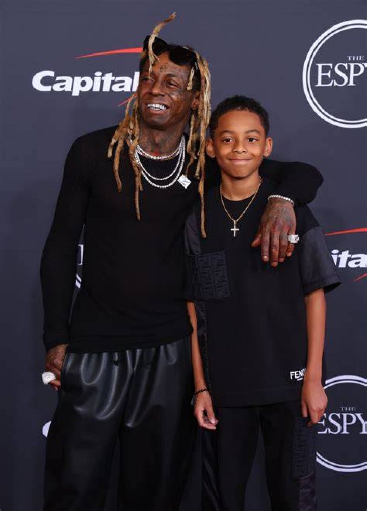 Lil Wayne & His Fianc&eacute;e La'Tecia Thomas Go Instagram Official iHeart