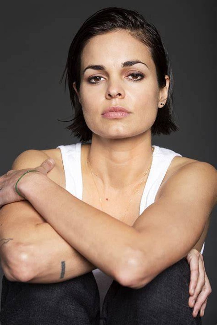 Lina Esco picture
