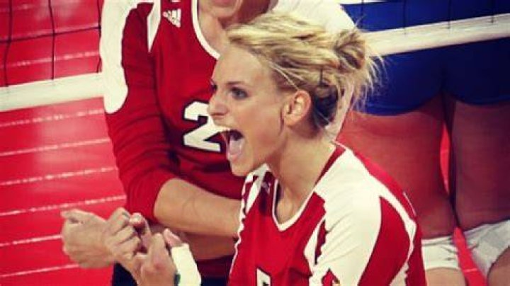 Louisville Volleyball Player Katie Named Miss Kentucky Card