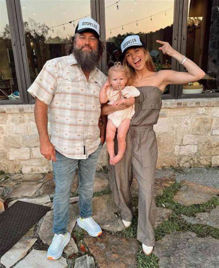 &lsquo;Duck Dynasty&rsquo;s&lsquo; Willie Robertson&rsquo;s Son Got Married At 19!