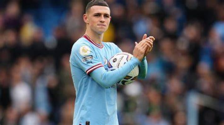 Man City star, Phil Foden publicly confronted by his girlfriend after