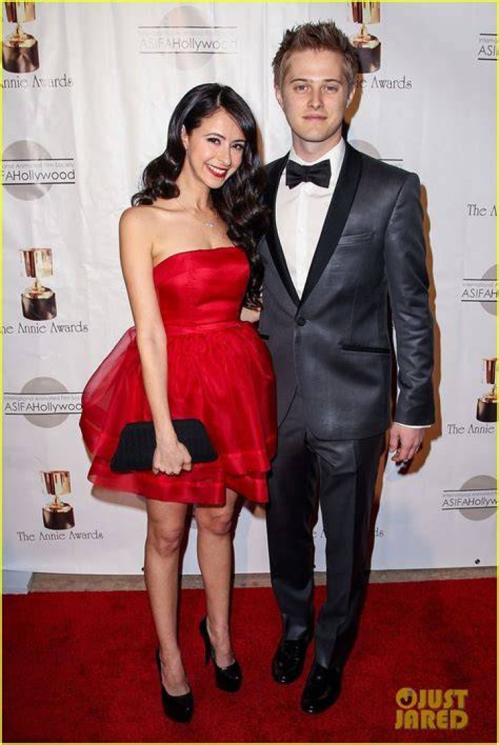 Matt Lanter & Lucas Grabeel Annie Awards 2013 Photo 530552 Photo