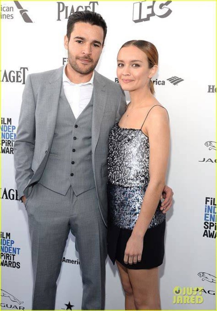 Meet Olivia Cooke Boyfriend Christopher Abbott How Rich Is The House