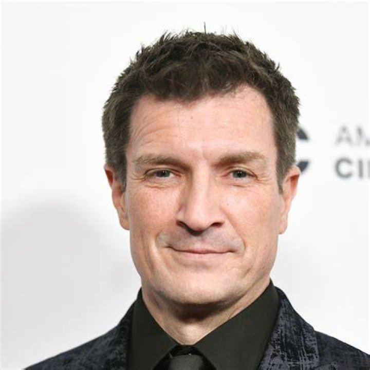 Nathan Fillion Recounts Past Relationship 'Unlucky in Love'