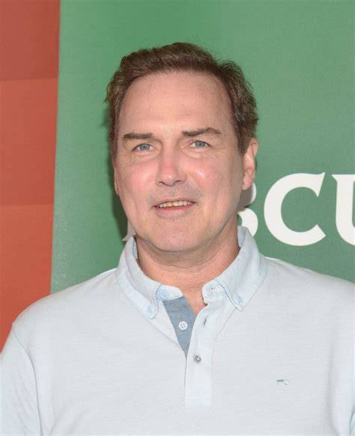 Norm MacDonald Dies; Comedy Legend Was 61