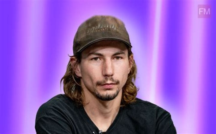 Parker Schnabel bio net worth, house, wife, parents, grandfather