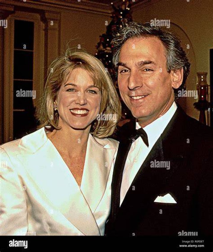 Paula Zahn with her husband and daughter Hayley in 1991 RTTalesnick