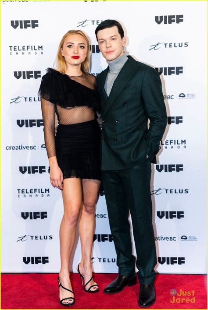Peyton List and Cameron Monaghan Break Up E! News