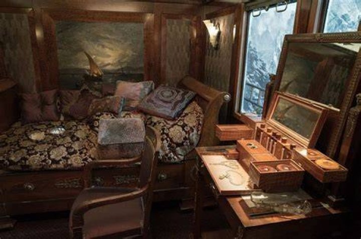 Pin on Hollywood Homes Set Design