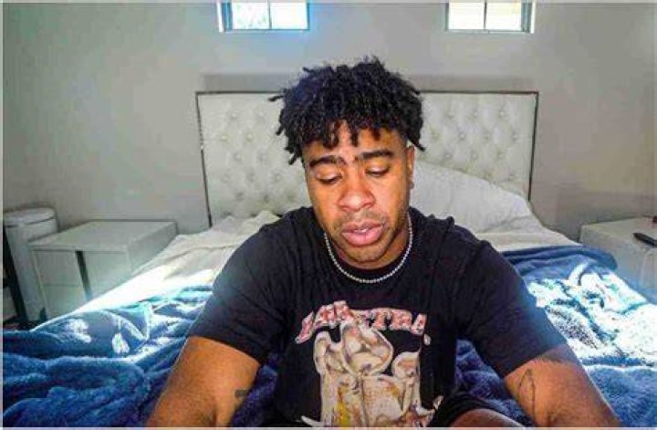 Prettyboyfredo bio age, net worth, height, weight, girlfriend, dating