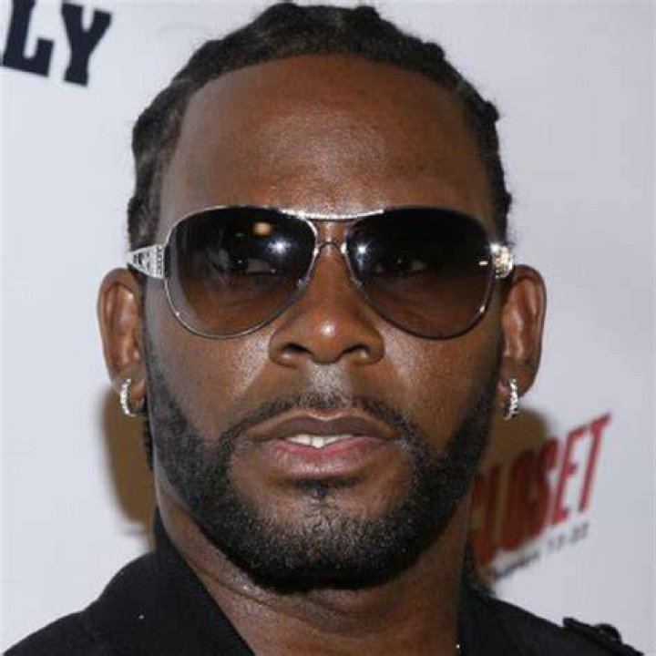 R Kelly Net Worth 2021 R Kelly Biography &