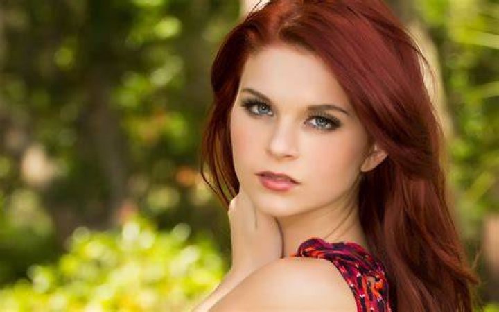 Redhead wallpaper 1680x1050 68240
