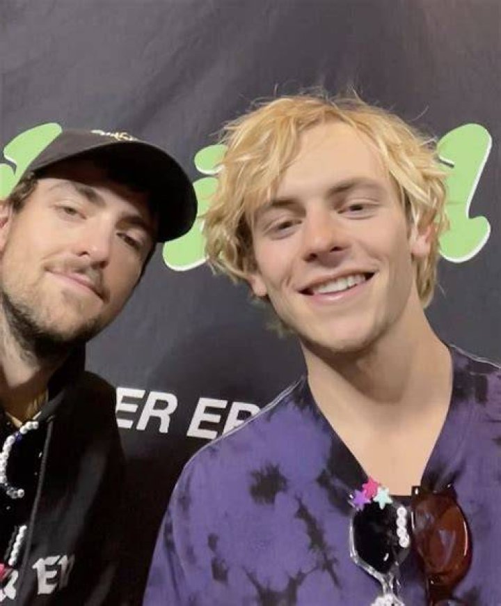 Ross Lynch rela&ccedil;&atilde;os, fortuna, tamanho, tatuagem, origem 2018 Taddlr