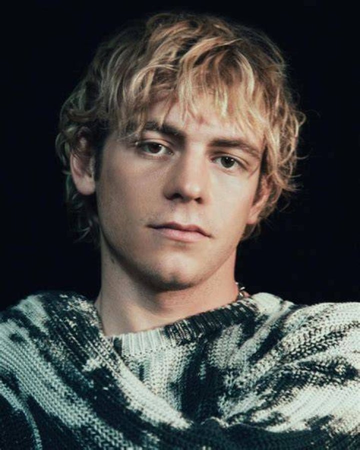 ROSS LYNCH THE LAST MAGAZINE