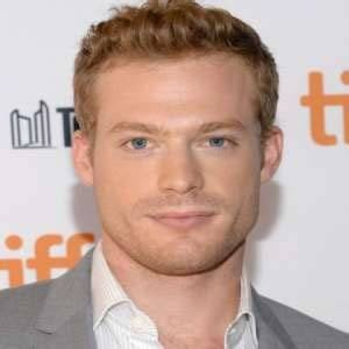 Sam Reid Birthday, Real Name, Age, Weight, Height, Family, Facts