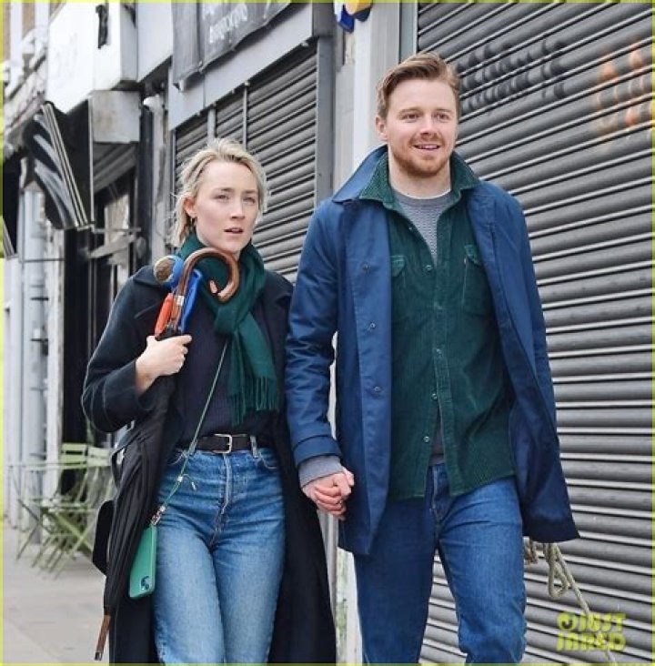 Saoirse Ronan and Jack Lowden on a Romantic Stroll in London
