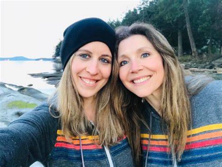Sarah Chalke family in detail expartner, kids, parents, siblings