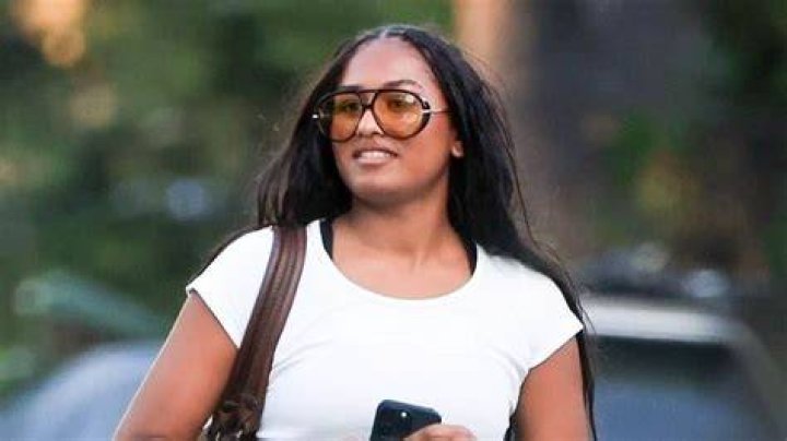 Sasha Obama Working At A Seafood Restaurant Is A Stellar Example Of How