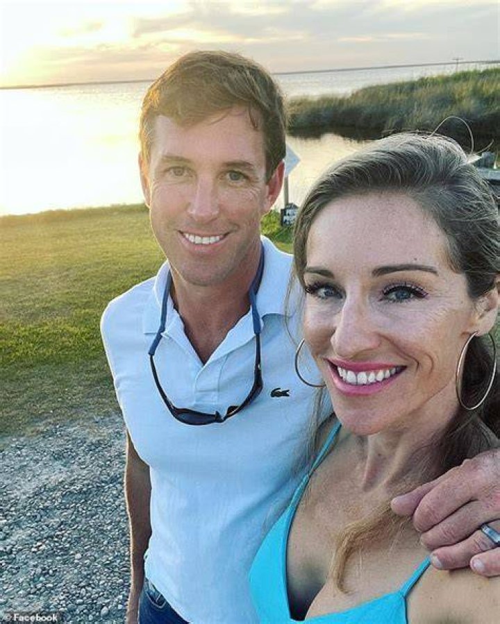 Scandalhit Dem Susanna Gibson calls relationship with husband 'ethical