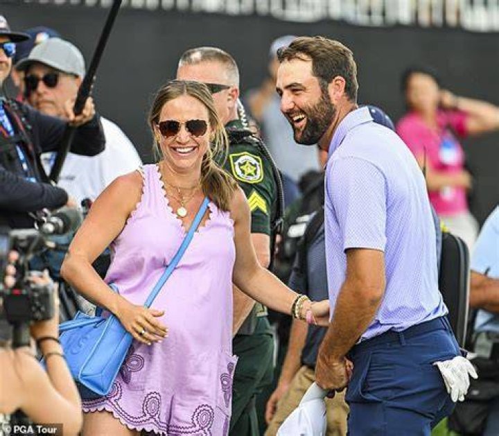 Scottie Scheffler Tells His Pregnant Wife Meredith 'I'm Coming Home