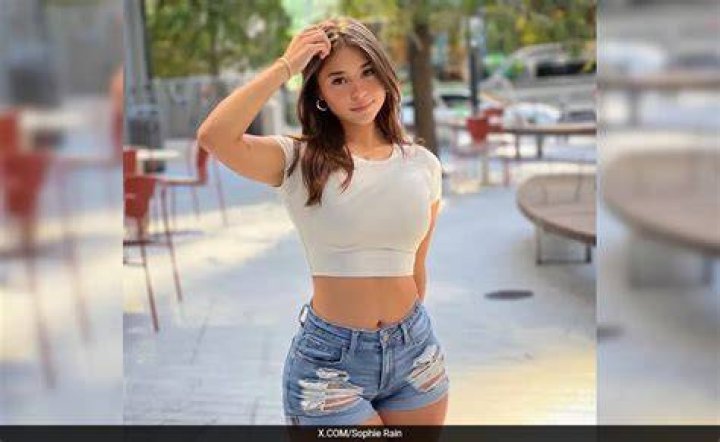 Sexy sophie teen model