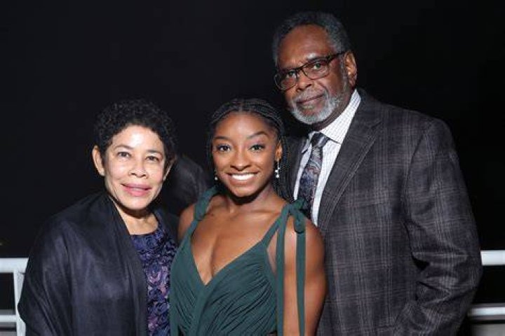 Shannon Simone Biles Parents kingmarianandqueenanna