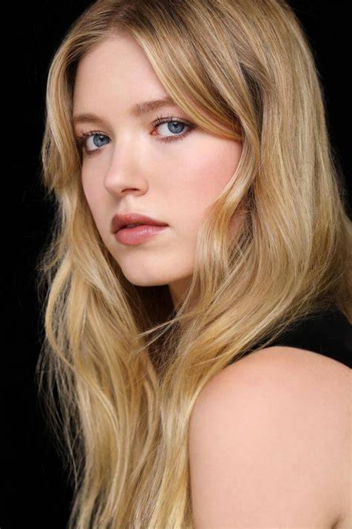 Shay Rudolph's Height: The Ultimate Guide