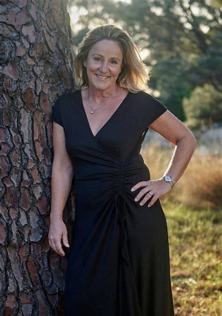 Simone osborne hires stock photography and images Alamy