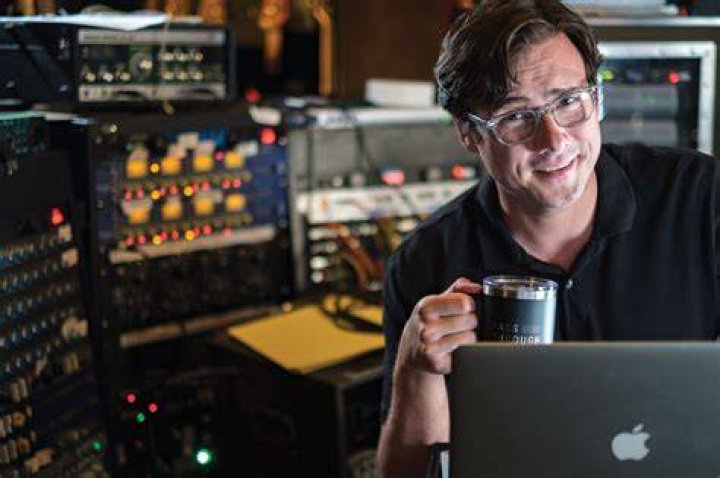 Spotlight Jim Adkins PHOENIX magazine