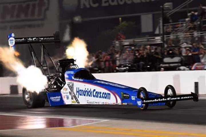 THE DRIVING FORCE / Drag racing's family affair rolls into Bay Area
