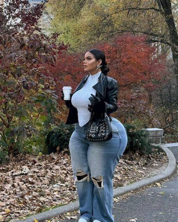 The Naturality Of Gracie Bond's Physique