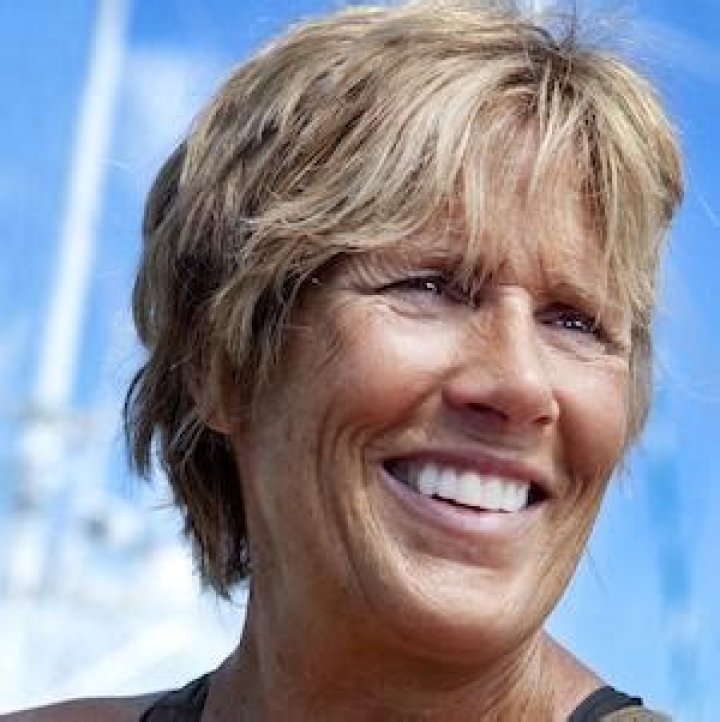 The Profile Dossier Diana Nyad, the First Person to Swim Unassisted