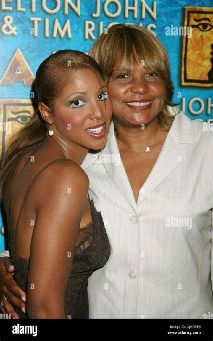 Toni and Evelyn Braxton wPhelps Family Straight From The A [SFTA