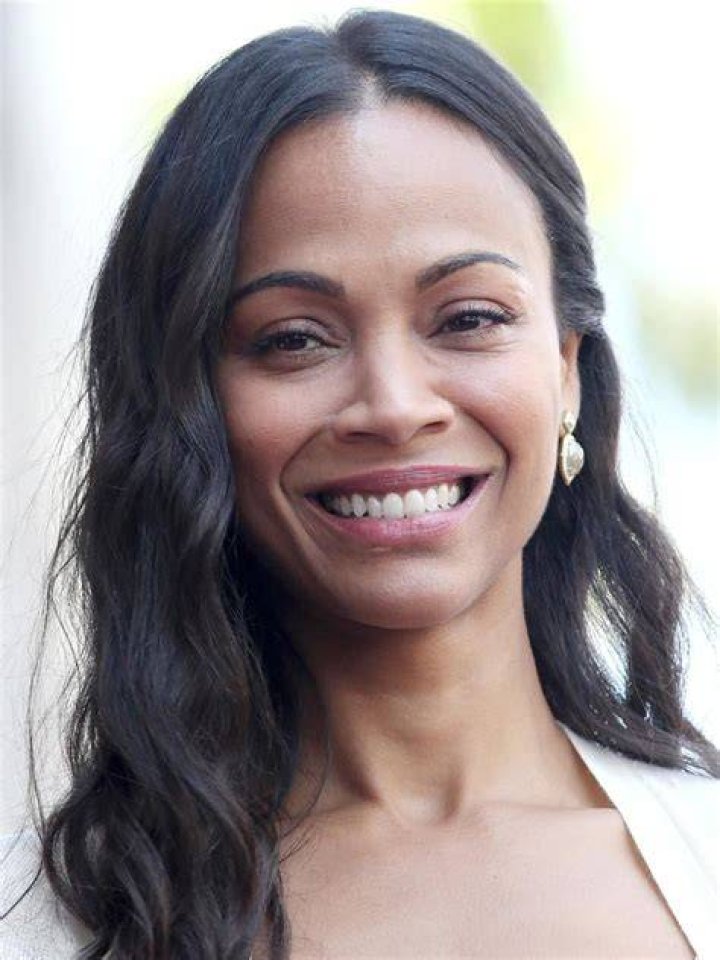 Top 93+ imagen zoe saldana ethnic background Thpthoanghoatham.edu.vn