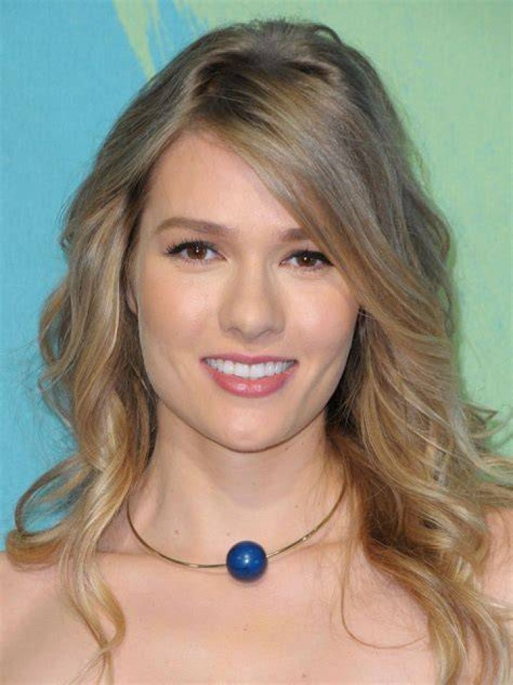 Tori Anderson Biography, Height & Life Story Super Stars Bio