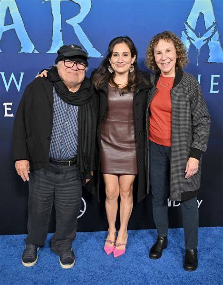 Unveiling The Height And Legacy Of Rhea Perlman: Discoveries And Insights