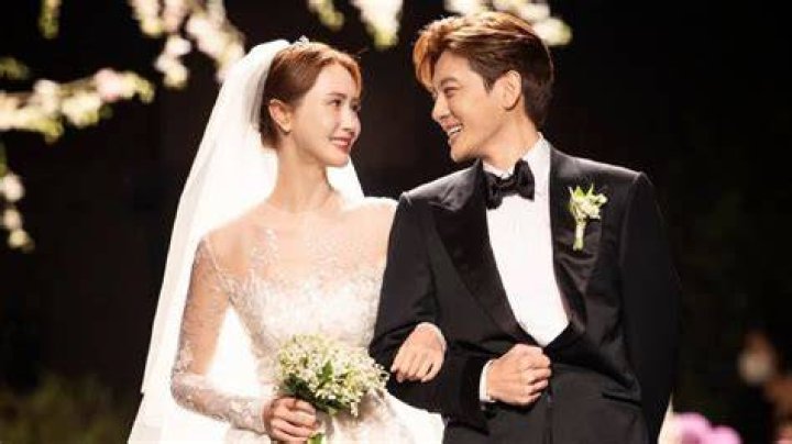 Unveiling The Intriguing Journey Of Lee Da Hae And Lee Dong Wook