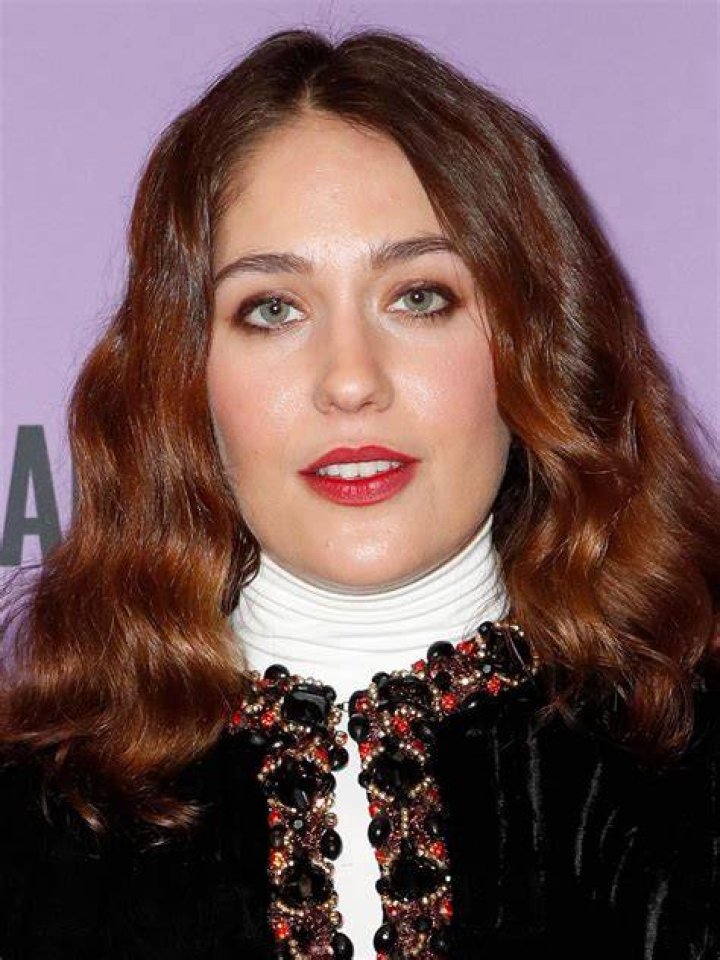 Unveiling The Secrets: Lola Kirke's Partner Revealed