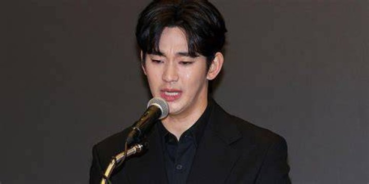 Unveiling The Truth Kim Soo Hyun's Girlfriend Revealed!