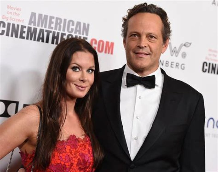 Vince Vaughn and his wife Kyla Weber are taking their 2 children to the
