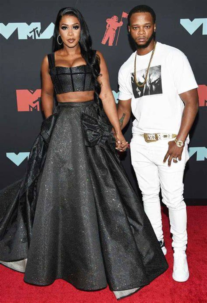 VMAs 2019 Hottest Celebrity Couples and Duo Fashion