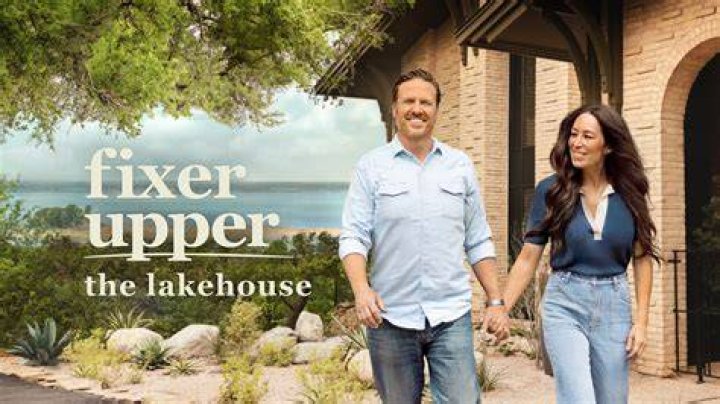 Watch Fixer Upper The Lakehouse, Season 1 in Japan On Max Release