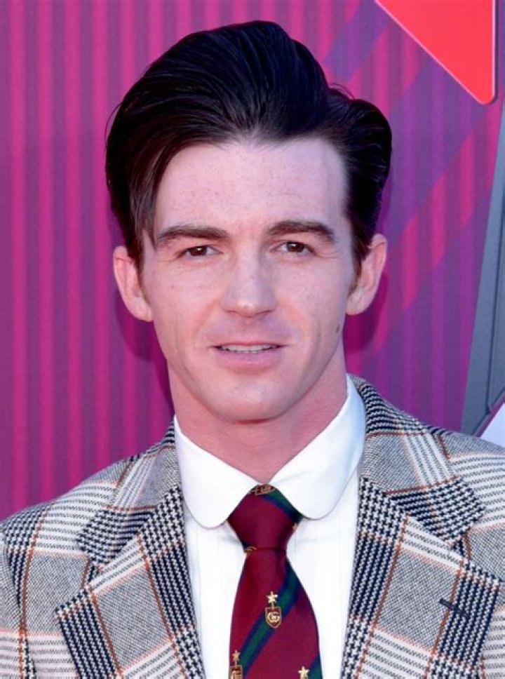 What Is Drake Bell Net Worth Bio Of Drake Bell Blizin vrogue.co