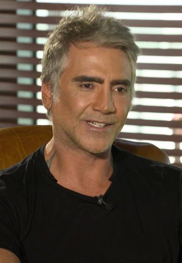 When and where was Alejandro Fernandez born? When did Alejandro
