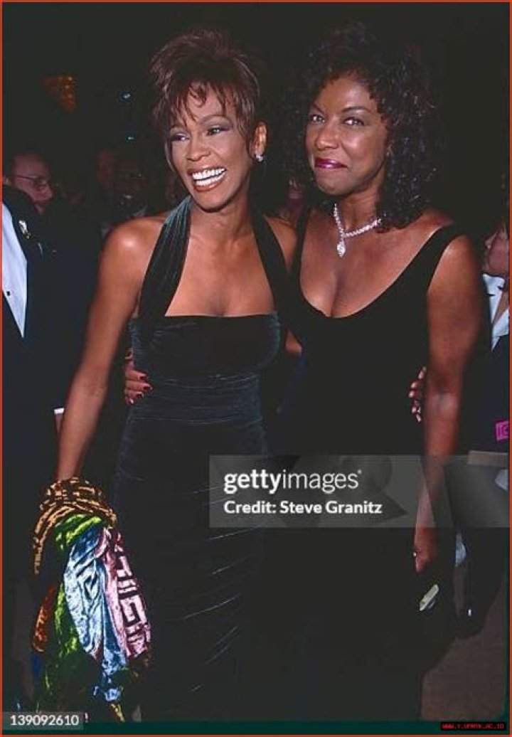 Whitney & Natalie Cole (RIP) two of the greatest singers Whitney