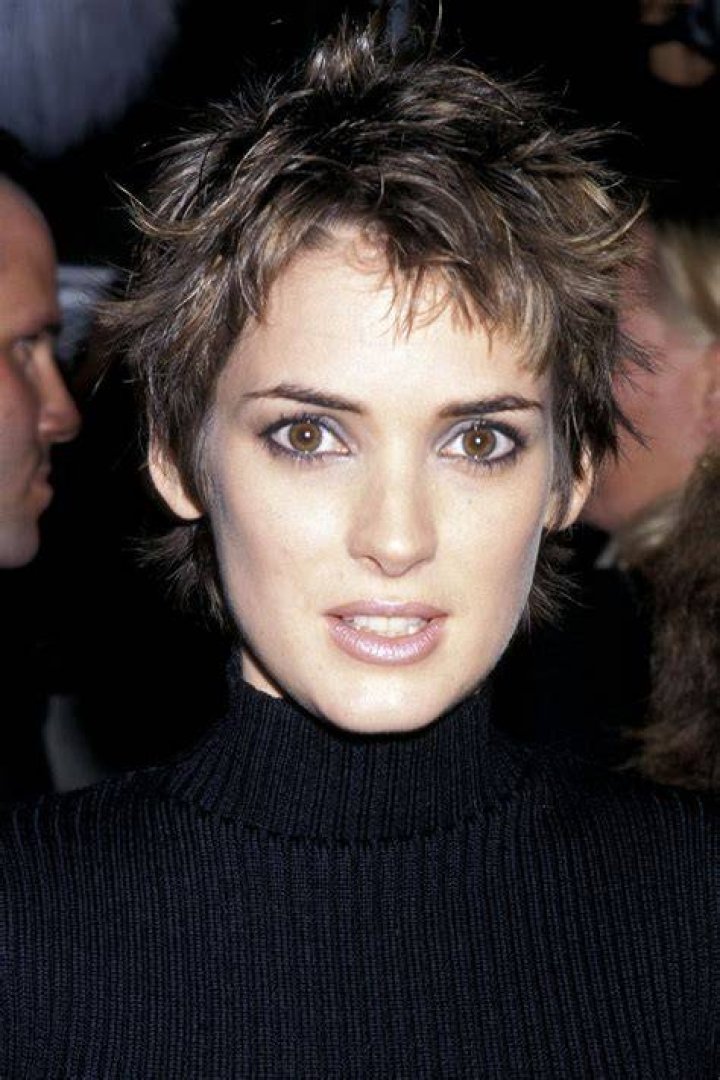 Winona Ryder Best Hair And Makeup Looks Winona Ryder Old Vintage Photos