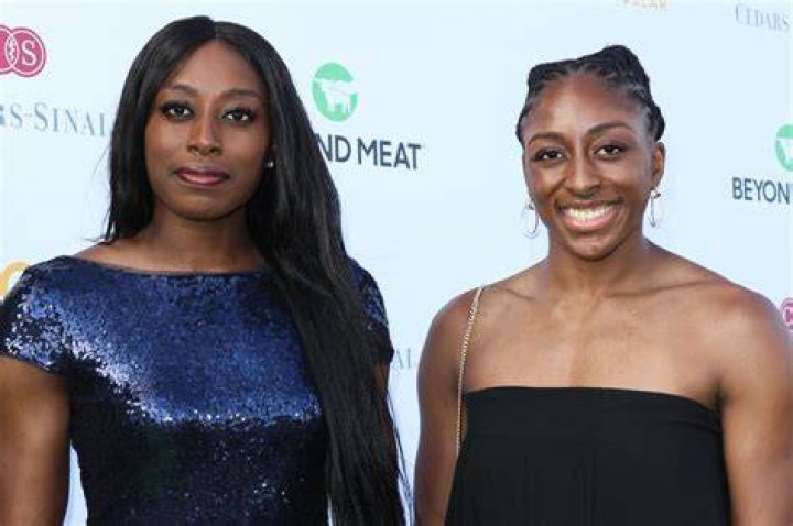 WNBA&rsquo;s Ogwumike sisters work Election Day polls at Toyota Center
